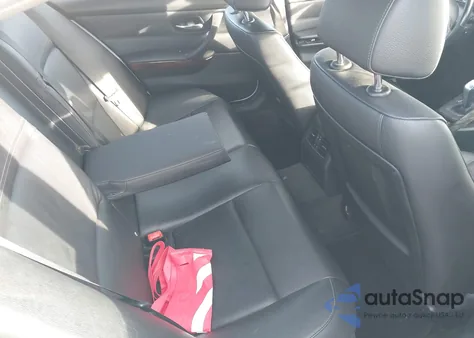 2011 BMW 328I xDrive из США, поврежденный, VIN WBAPK5G59BNN28937